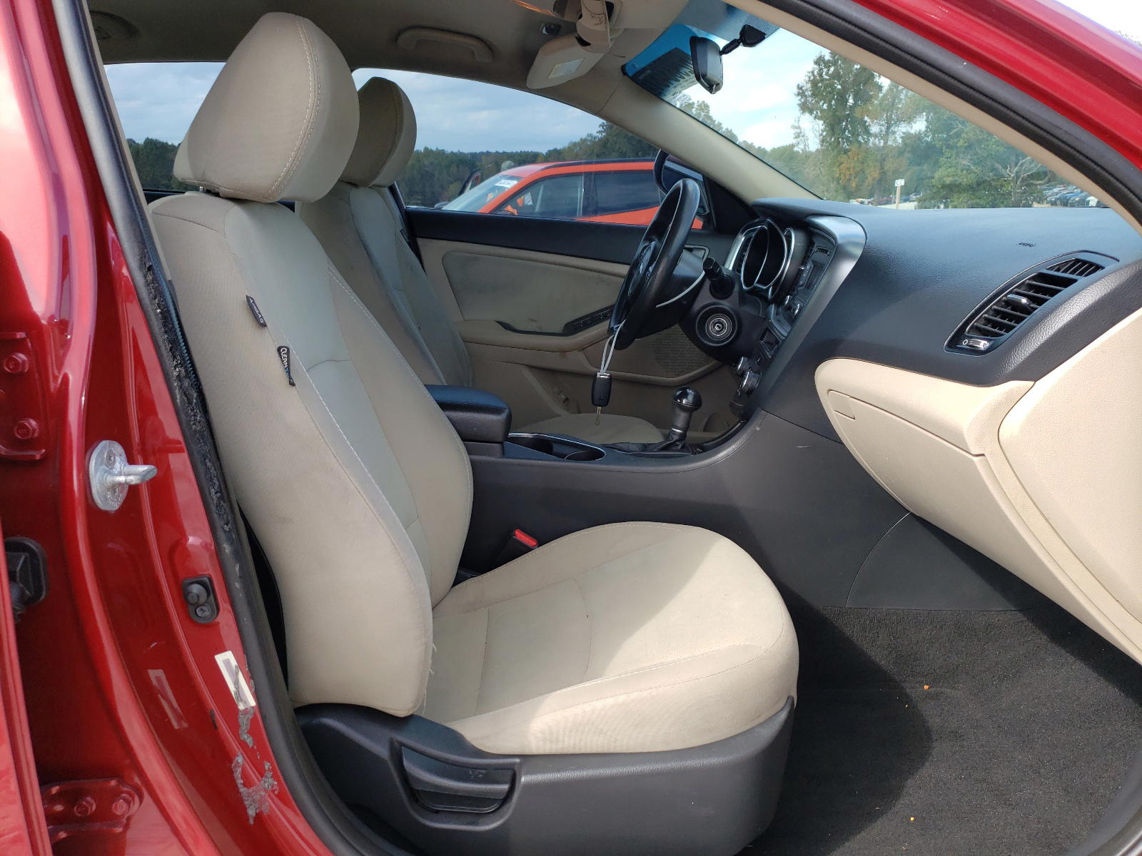 Photo 5 from auction – 2015 KIA OPTIMA LX with VIN 5XXGM4A74FG350146