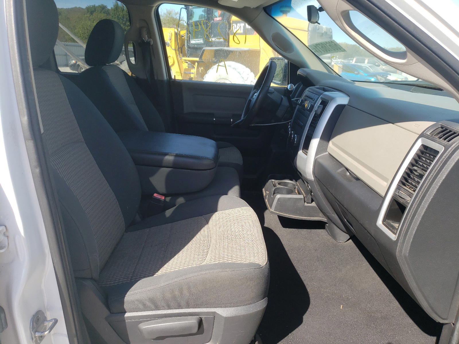 Photo 5 from auction – 2012 DODGE RAM 1500 S with VIN 1C6RD7GP6CS265612