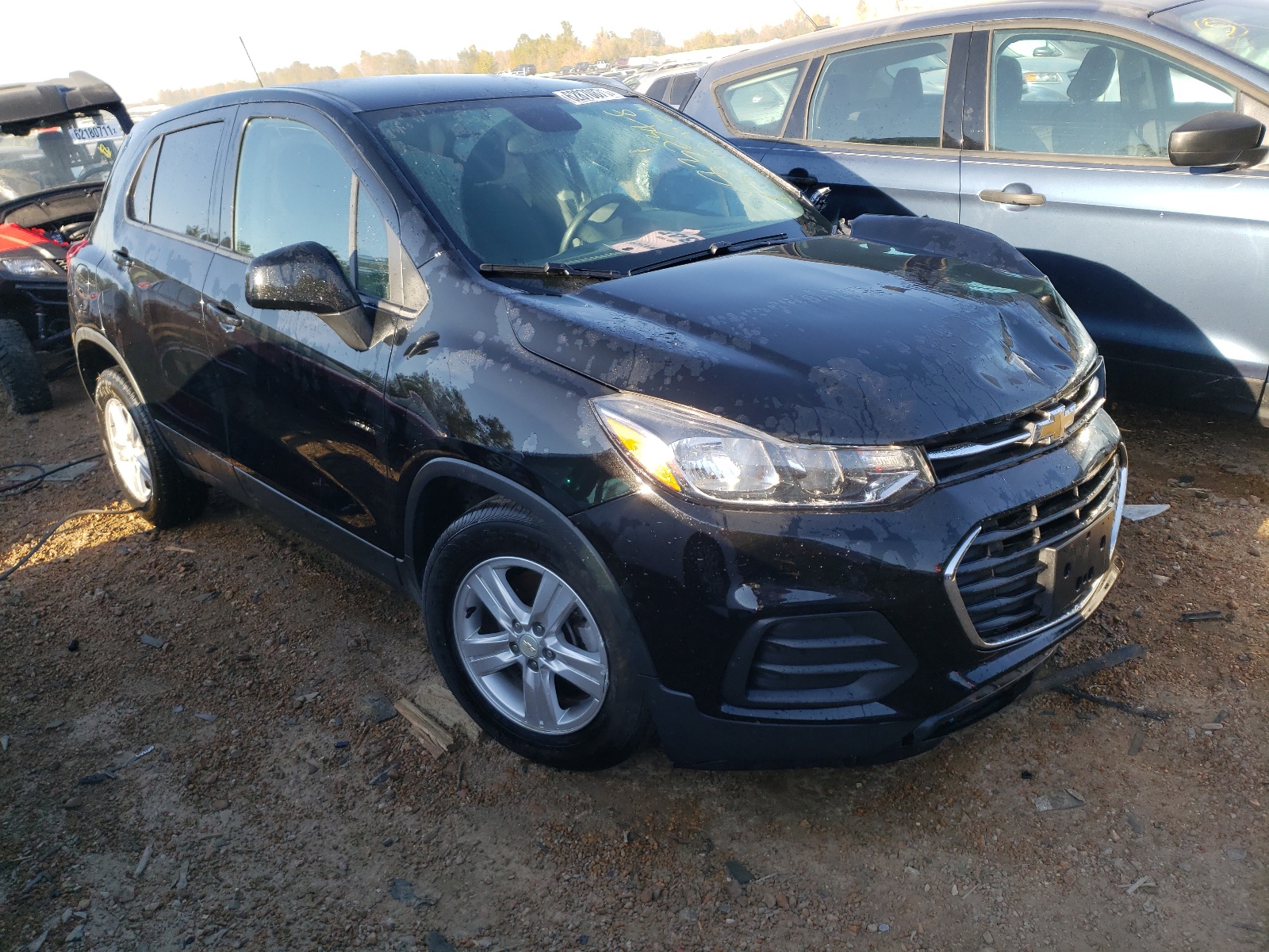 CHEVROLET TRAX LS 2020 with VIN 3GNCJKSB9LL115683 - Photo from auction