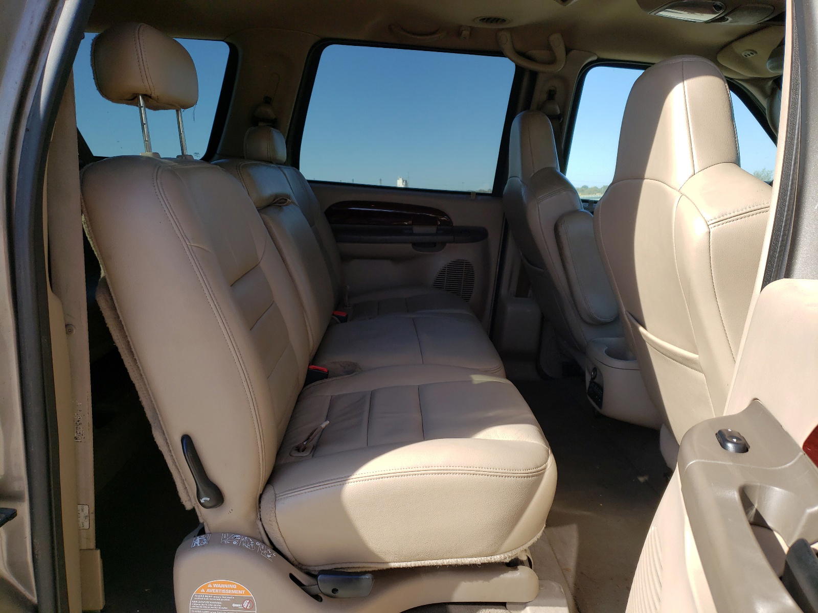 Photo 6 from auction – 2004 FORD EXCURSION with VIN 1FMNU43S74EB50433