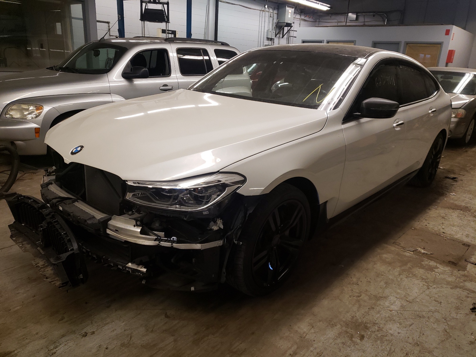 Photo 2 from auction – 2018 BMW 640 XIGT with VIN WBAJV6C51JBC99858