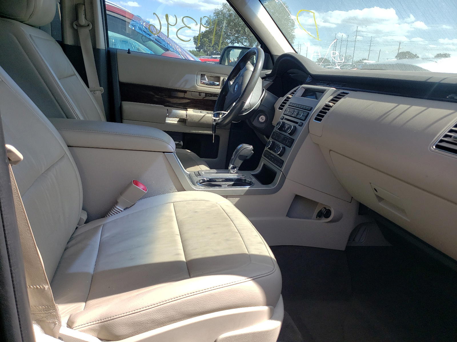 Photo 5 from auction – 2011 FORD FLEX SEL with VIN 2FMGK5CC2BBD34782