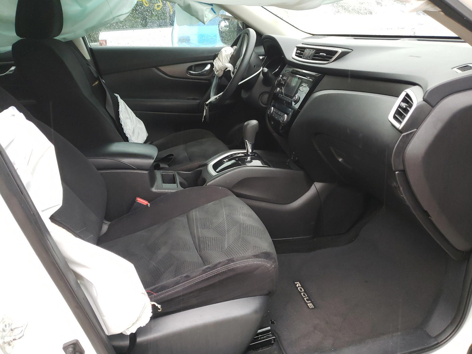 Photo 5 from auction – 2015 NISSAN ROGUE S with VIN 5N1AT2MT7FC767147