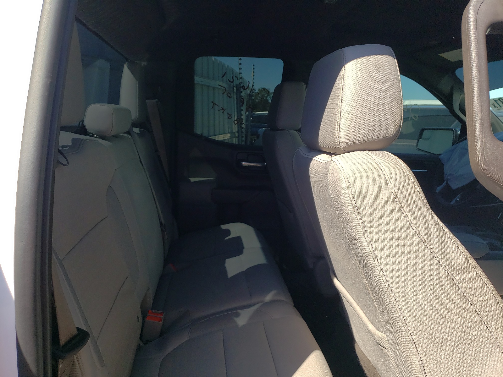 Photo 6 from auction – 2020 CHEVROLET SILVERADO with VIN 1GCRWCED1LZ138679