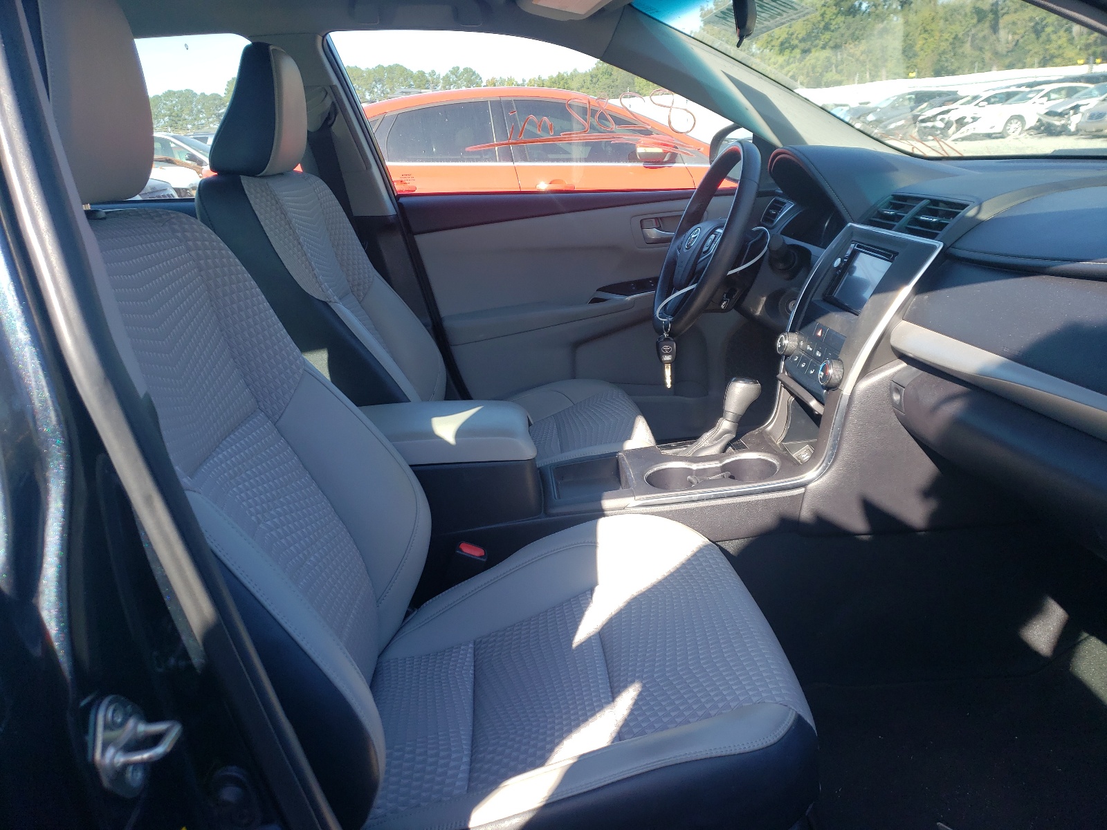 Photo 5 from auction – 2015 TOYOTA CAMRY LE with VIN 4T1BF1FK2FU481372