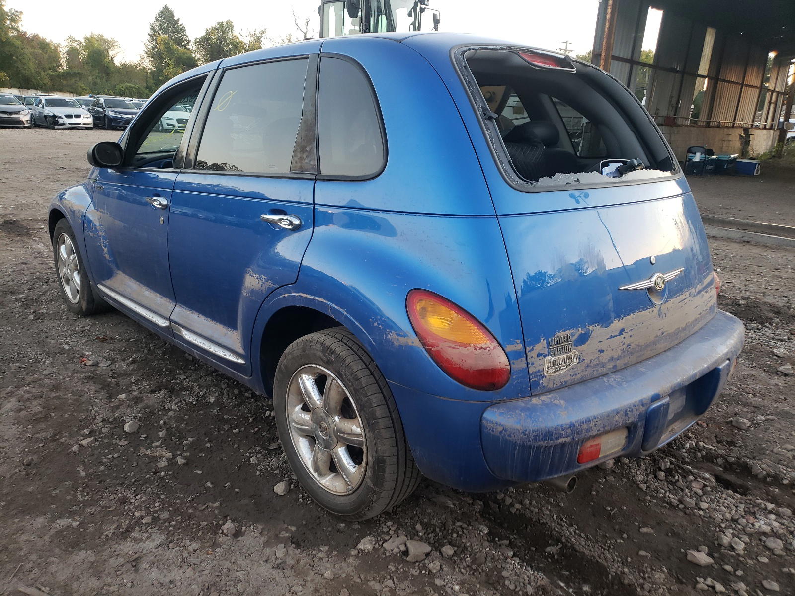 Photo 3 from auction – 2003 CHRYSLER PT CRUISER with VIN 3C8FY68B03T632837