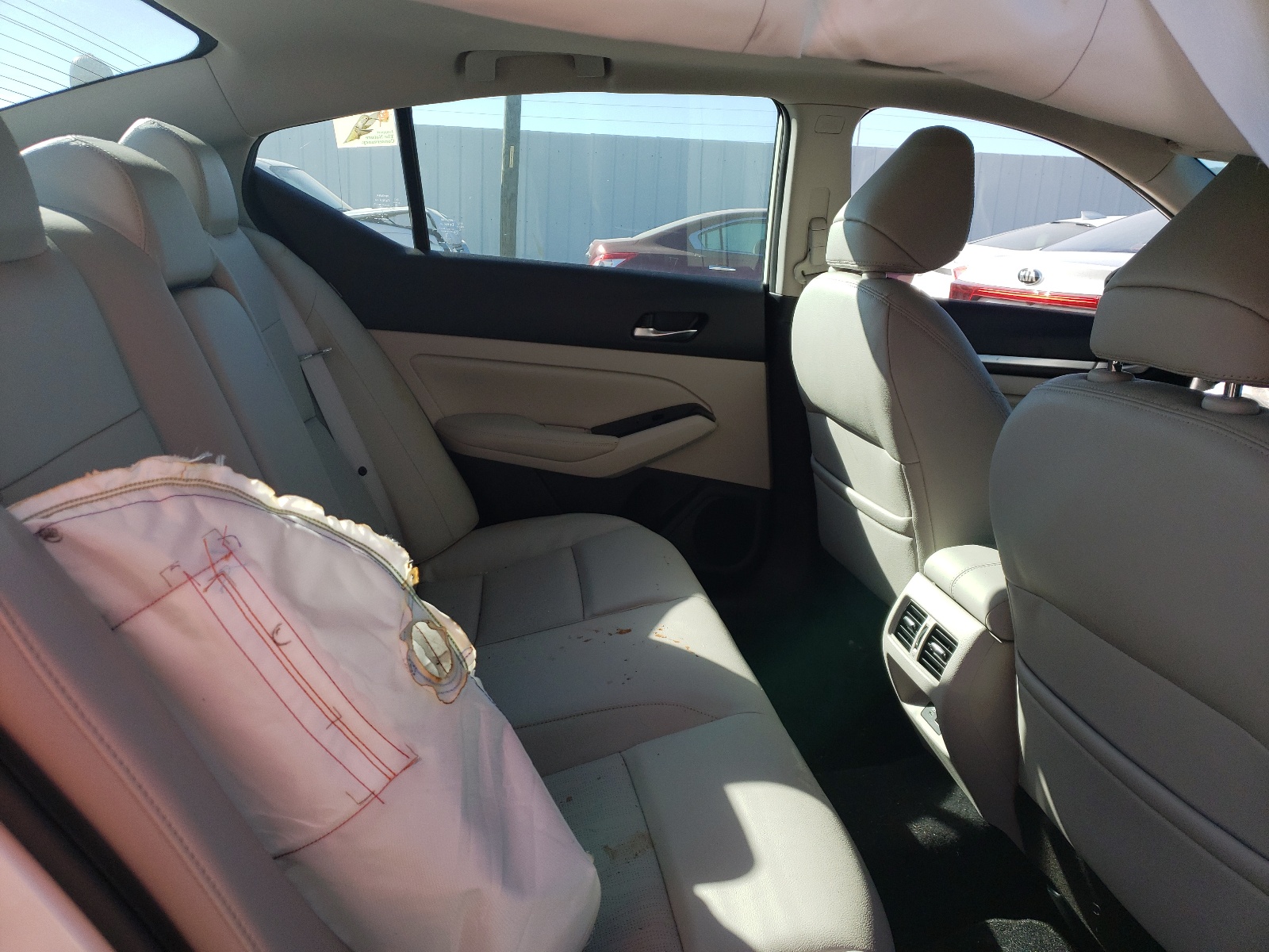 Photo 6 from auction – 2021 NISSAN ALTIMA SL with VIN 1N4BL4EV8MN330964