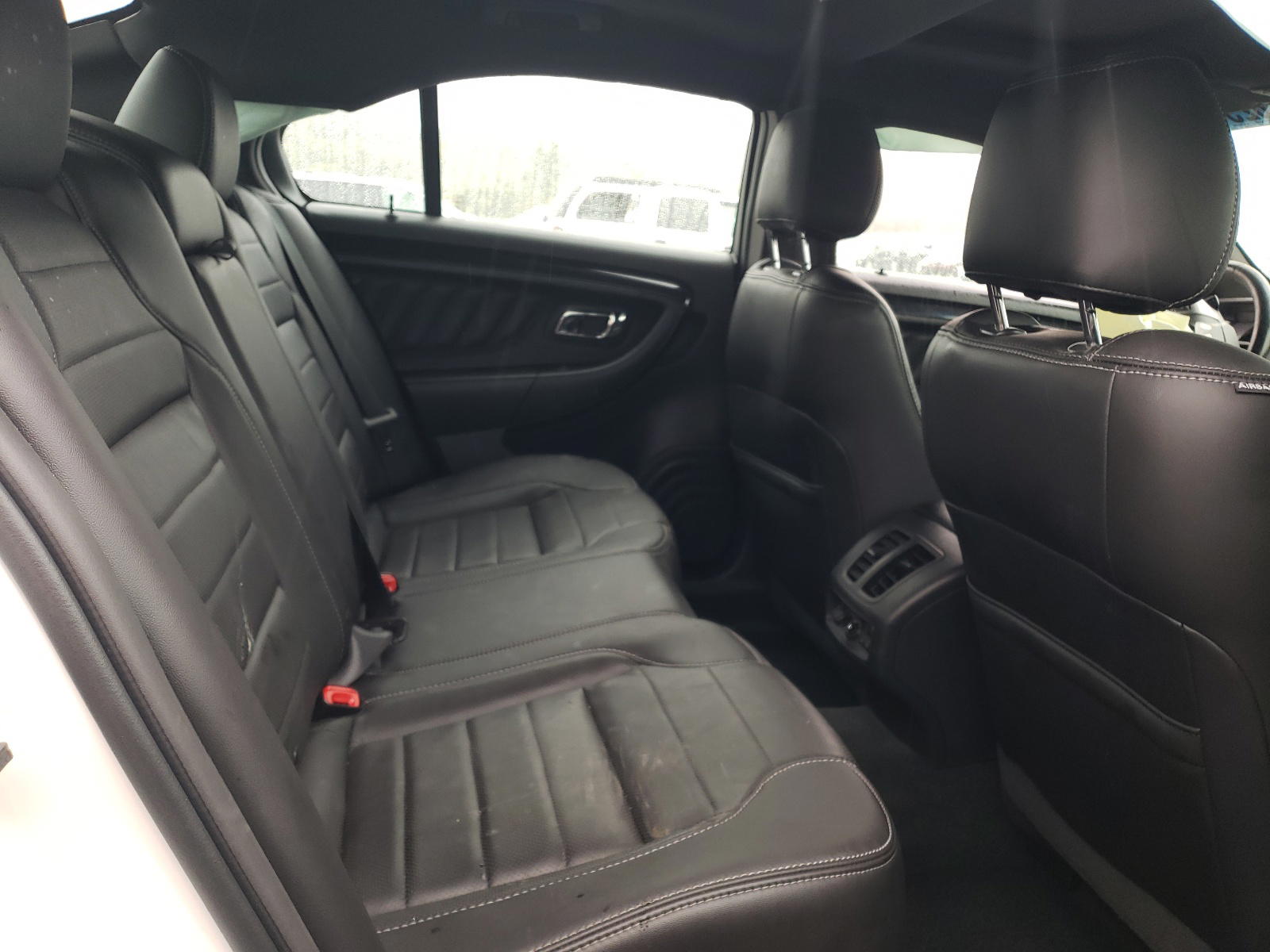 Photo 6 from auction – 2013 FORD TAURUS SHO with VIN 1FAHP2KT7DG200894