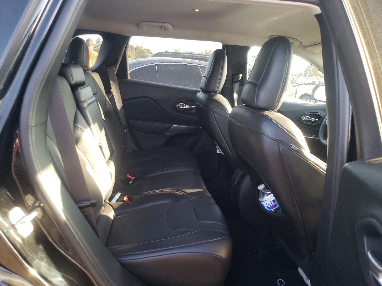 Photo 6 from auction – 2019 JEEP CHEROKEE L with VIN 1C4PJMDX8KD102314