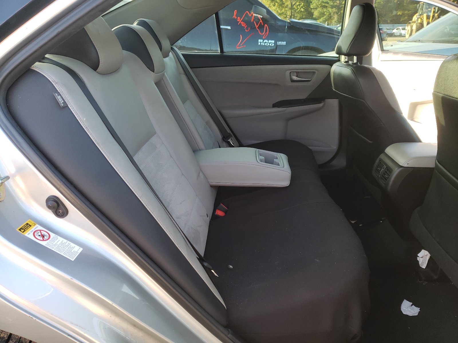 Photo 6 from auction – 2017 TOYOTA CAMRY LE with VIN 4T1BF1FK5HU372732