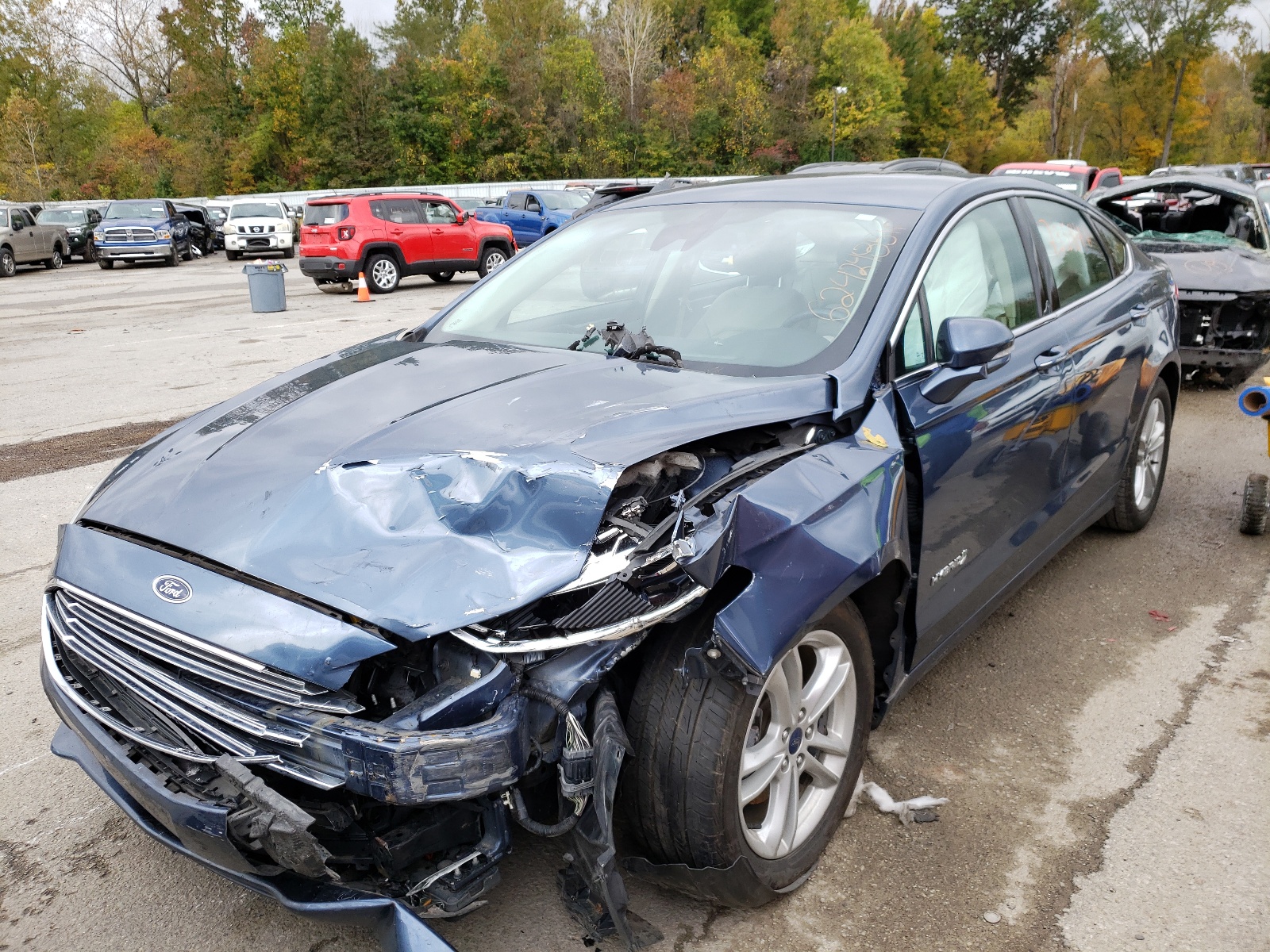 Photo 2 from auction – 2018 FORD FUSION SE with VIN 3FA6P0LU0JR152307