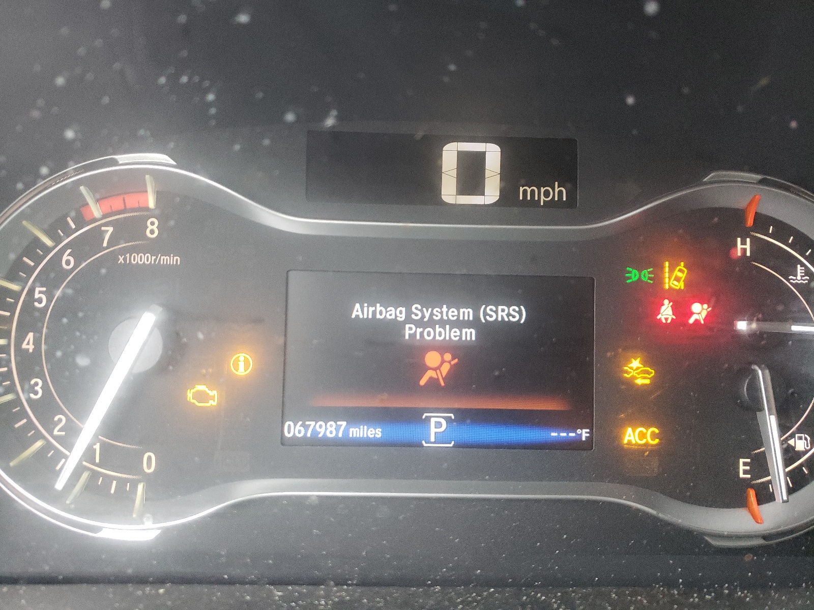 Photo 8 from auction – 2016 HONDA PILOT EXL with VIN 5FNYF5H6XGB022879