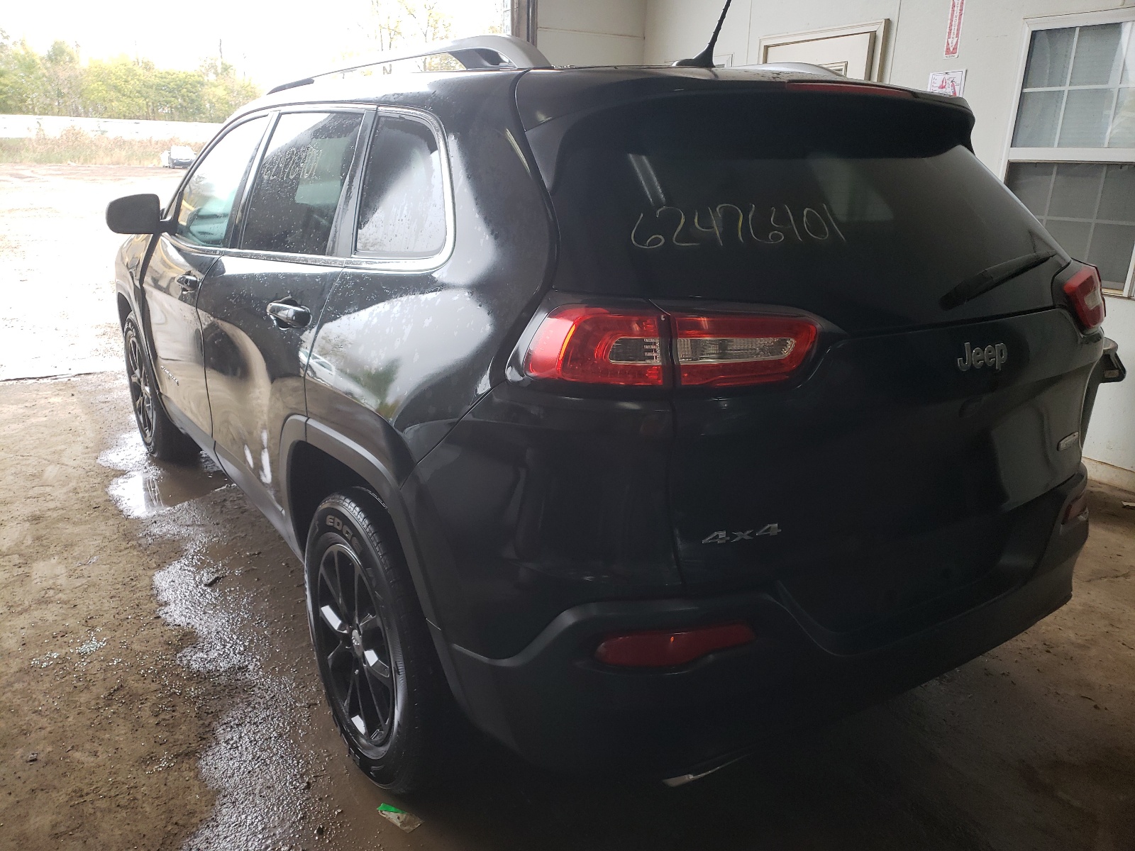 Photo 3 from auction – 2015 JEEP CHEROKEE L with VIN 1C4PJMCS1FW702043