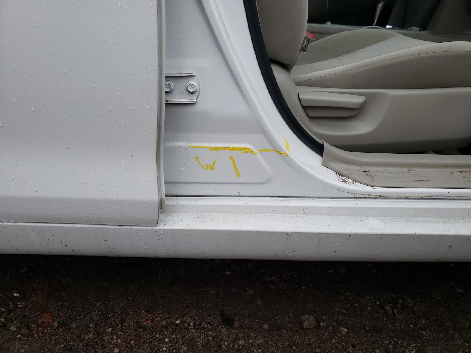 Photo 9 from auction – 2011 TOYOTA CAMRY BASE with VIN 4T1BF3EK1BU619023