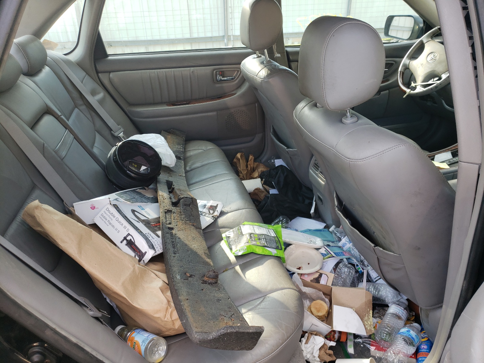 Photo 6 from auction – 2004 TOYOTA AVALON XL with VIN 4T1BF28B94U376862