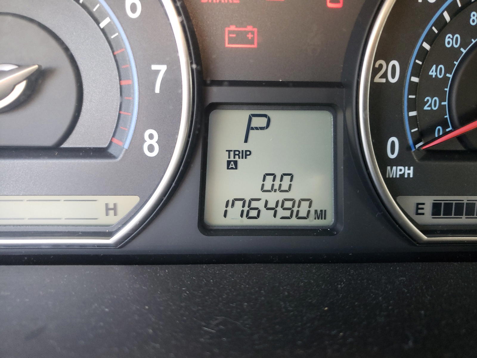 Photo 8 from auction – 2007 KIA OPTIMA with VIN KNAGE123675135474