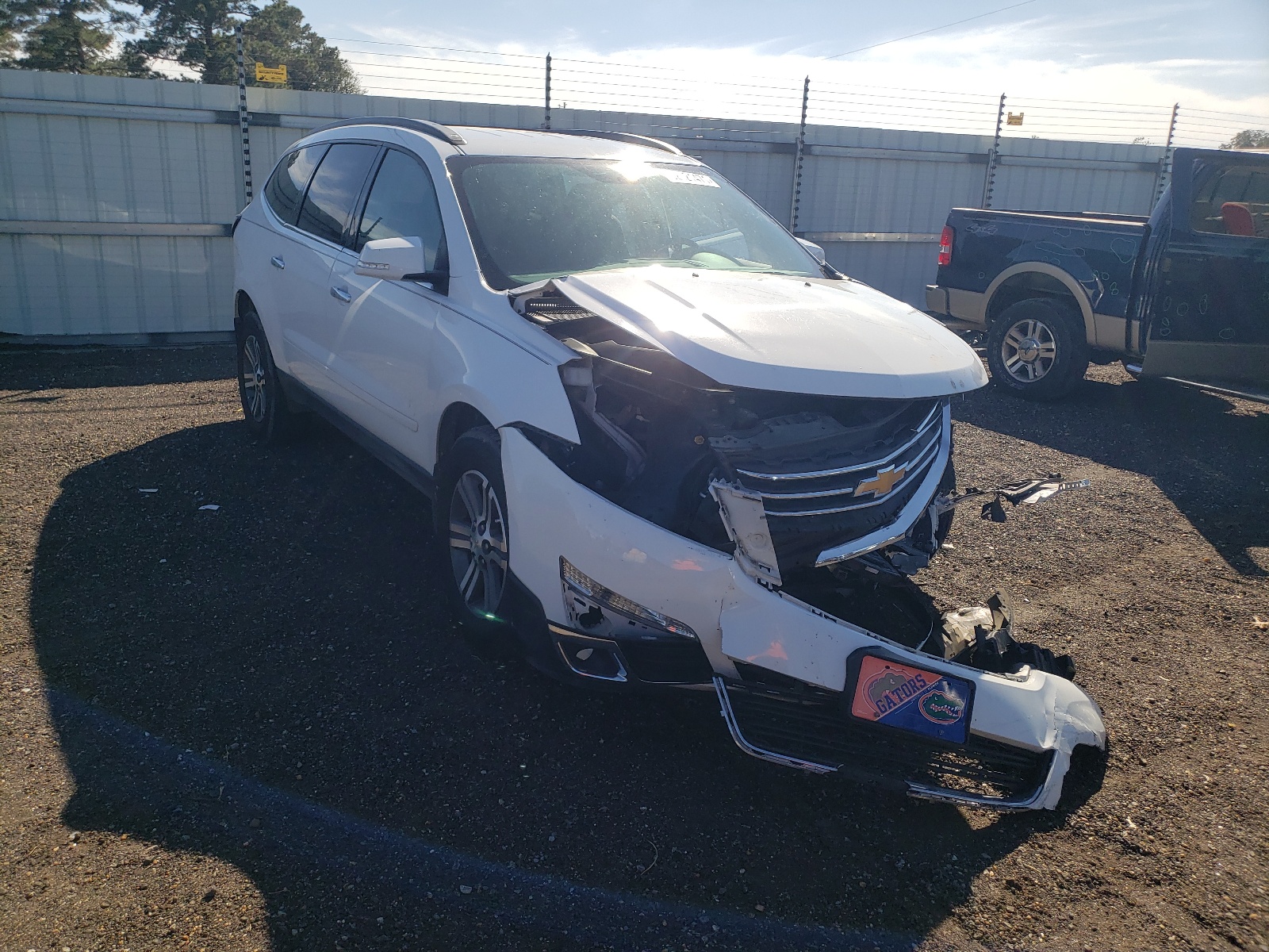 Photo 1 from auction – 2017 CHEVROLET TRAVERSE L with VIN 1GNKRGKD0HJ219691