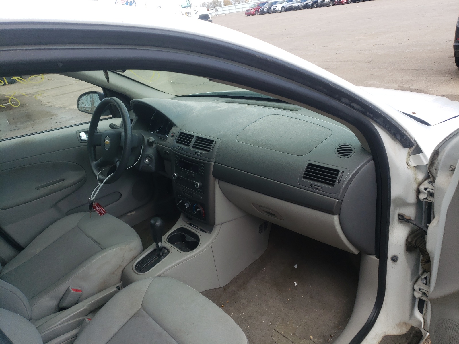Photo 5 from auction – 2006 CHEVROLET COBALT LS with VIN 1G1AK55FX67702019