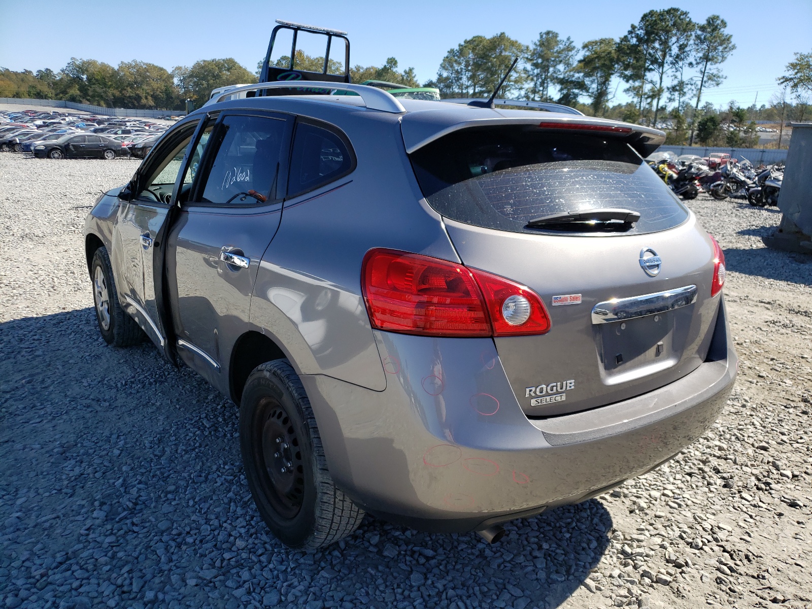 Photo 3 from auction – 2014 NISSAN ROGUE SELE with VIN JN8AS5MT1EW624768