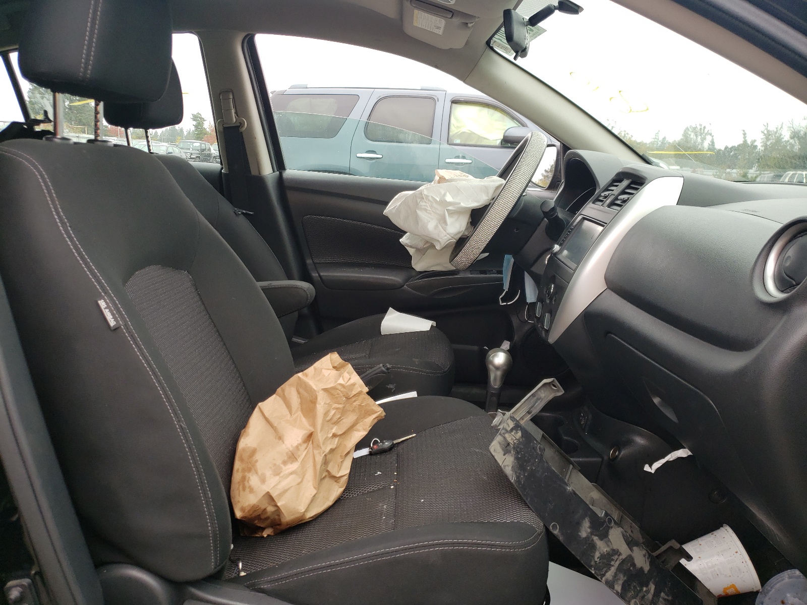 Photo 5 from auction – 2019 NISSAN VERSA S with VIN 3N1CN7AP7KL847741