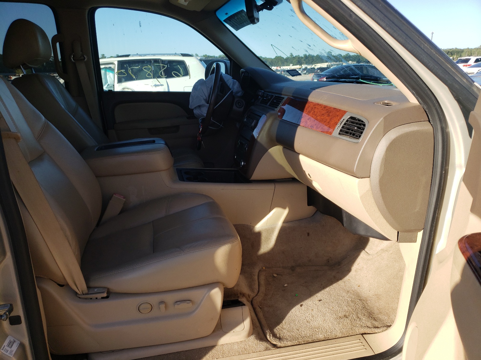 Photo 5 from auction – 2012 CHEVROLET TAHOE C150 with VIN 1GNSCBE01CR263206