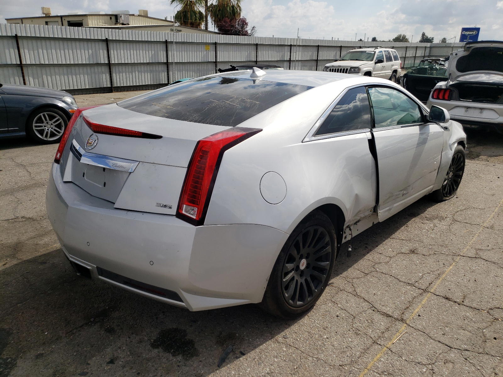 Photo 4 from auction – 2014 CADILLAC CTS with VIN 1G6DA1E31E0133335