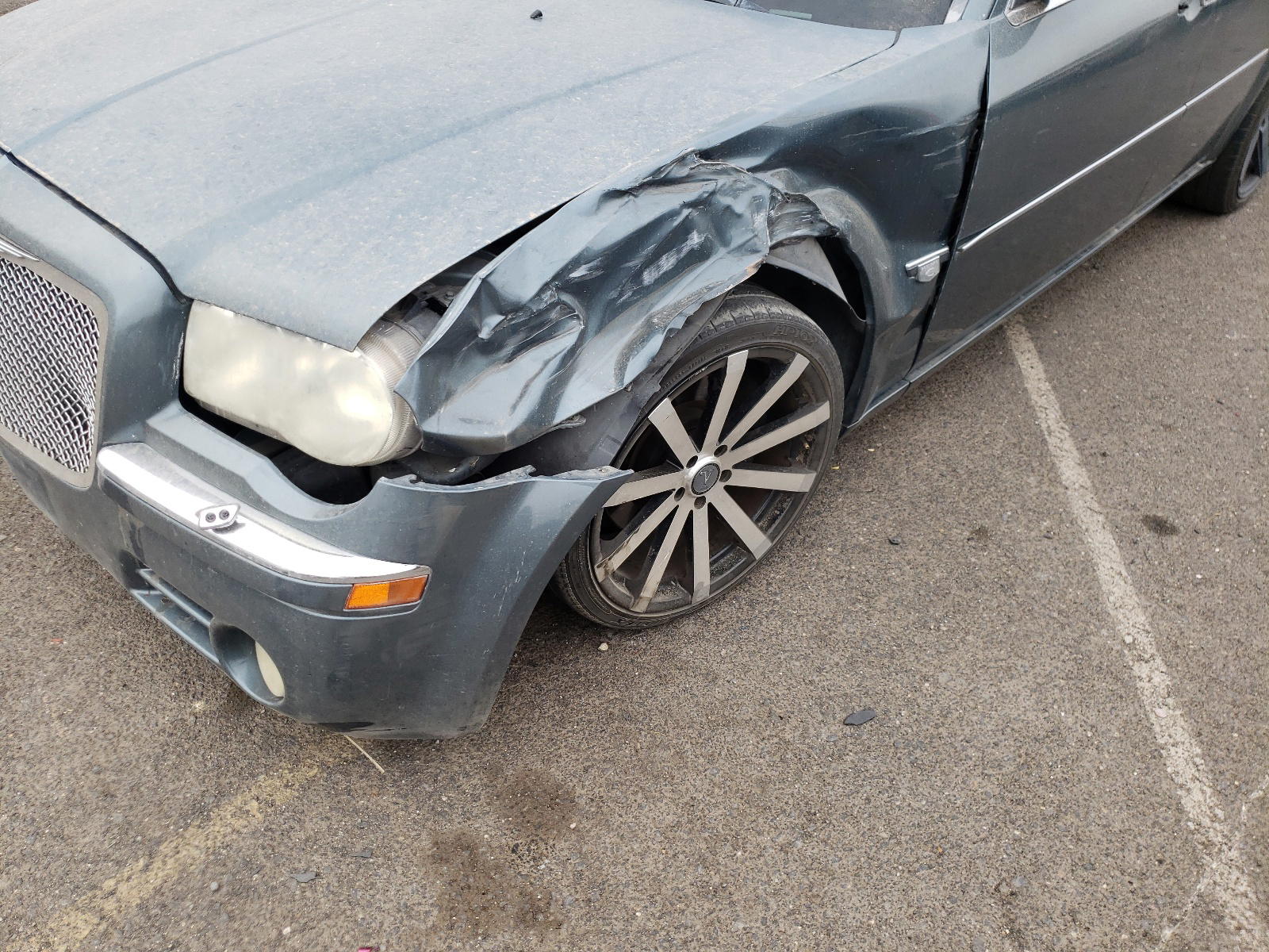Photo 9 from auction – 2006 CHRYSLER 300C with VIN 2C3KA63H76H375970