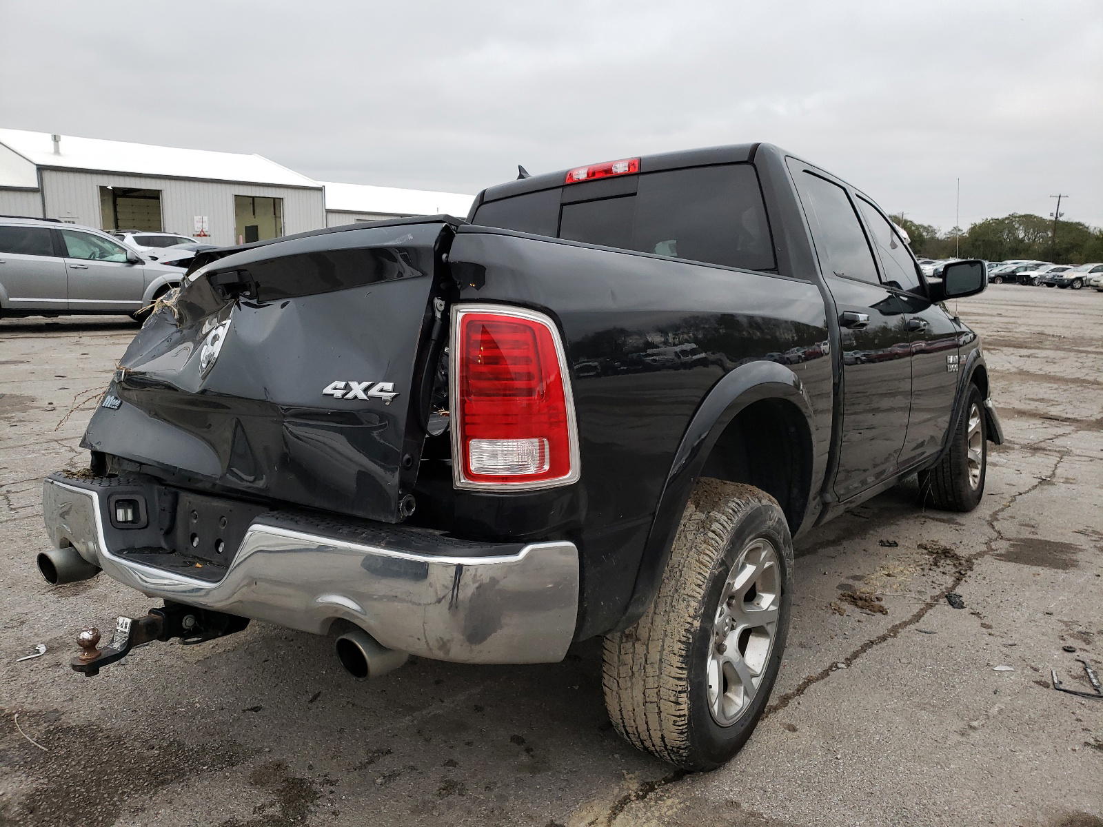 Photo 4 from auction – 2017 RAM 1500 with VIN 1C6RR7NT1HS667840