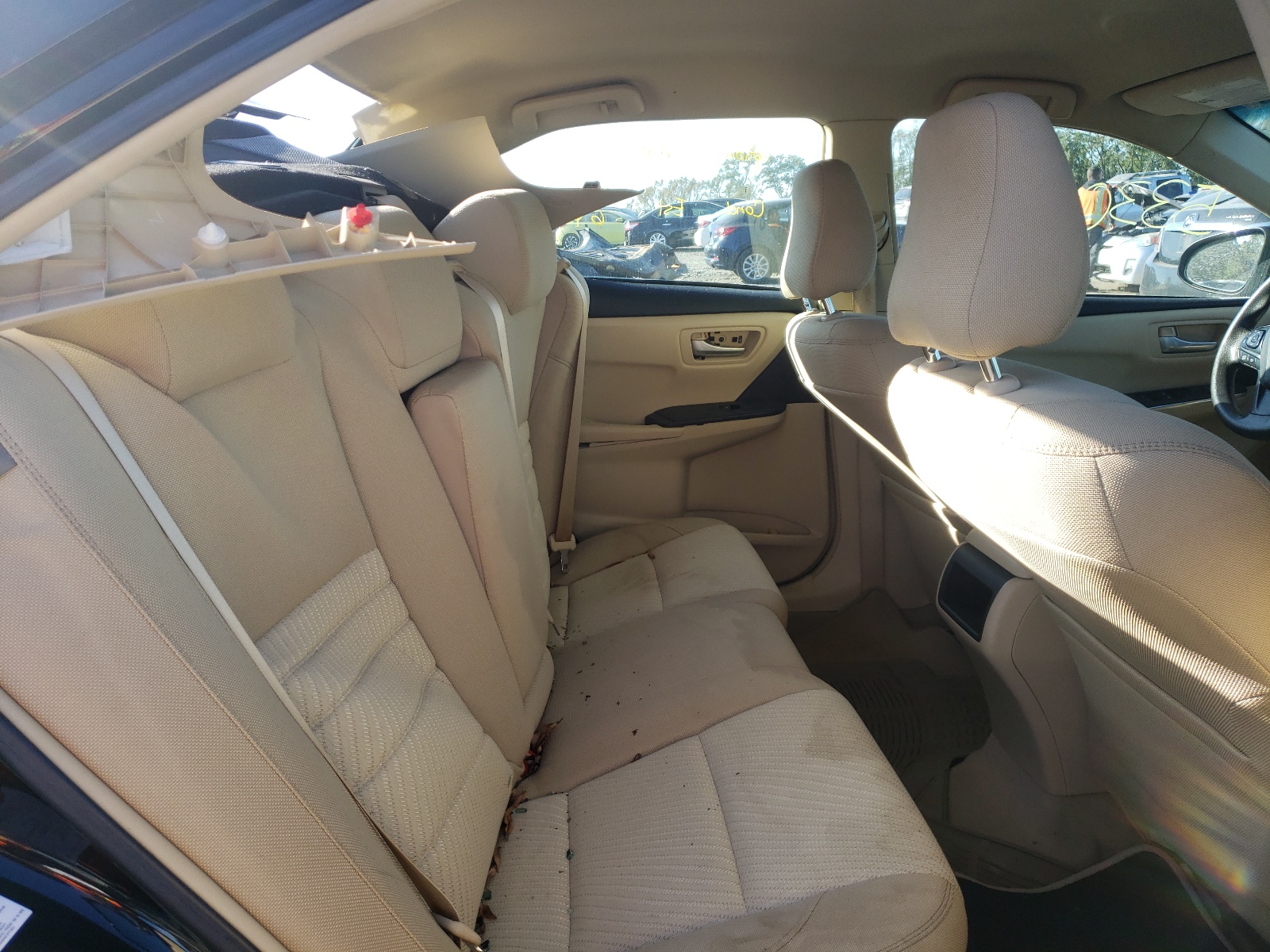 Photo 6 from auction – 2016 TOYOTA CAMRY LE with VIN 4T4BF1FK8GR528556