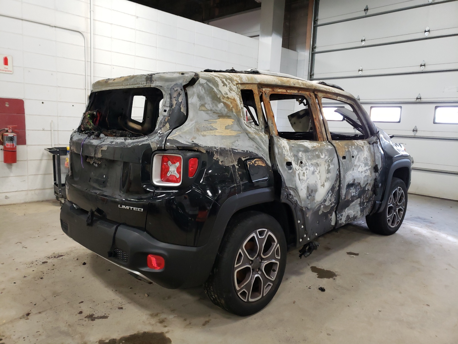 Photo 4 from auction – 2016 JEEP RENEGADE L with VIN ZACCJBDT4GPC60500