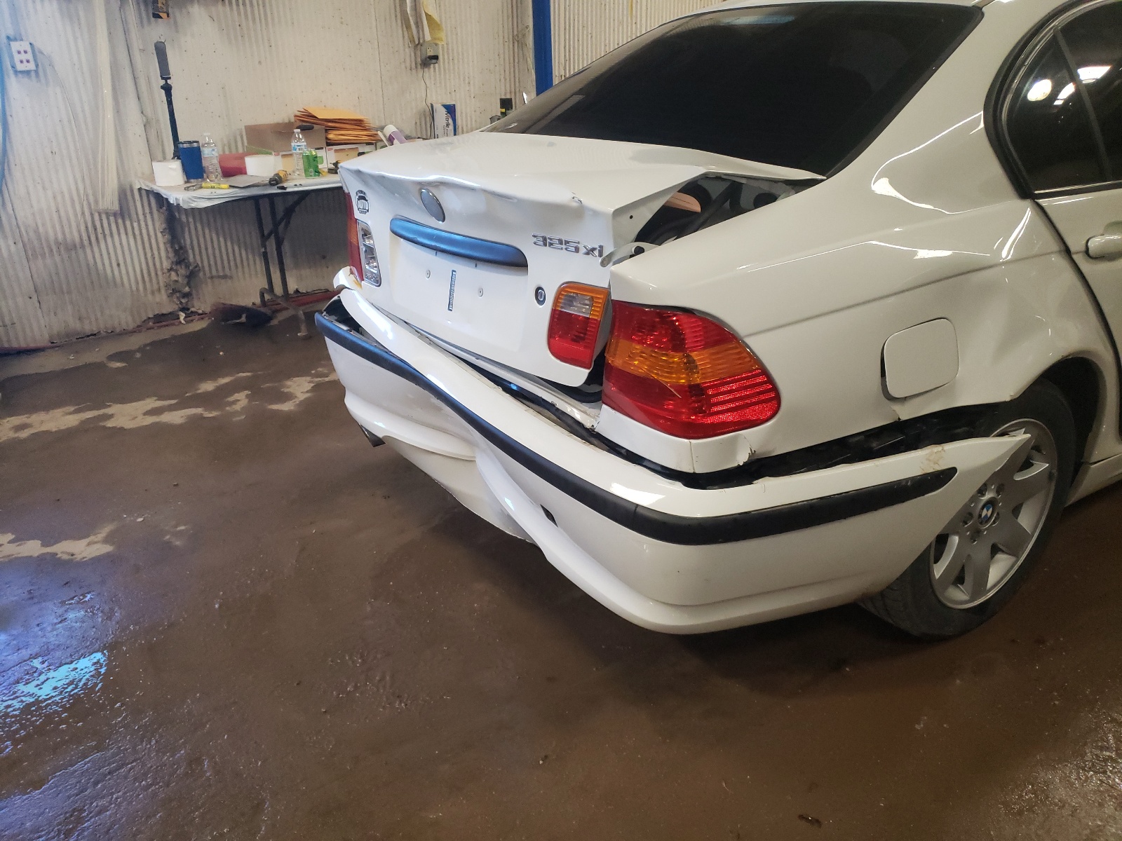 Foto 9 de la subasta – 2003 BMW 325 XI con VIN WBAEU33453PM55249