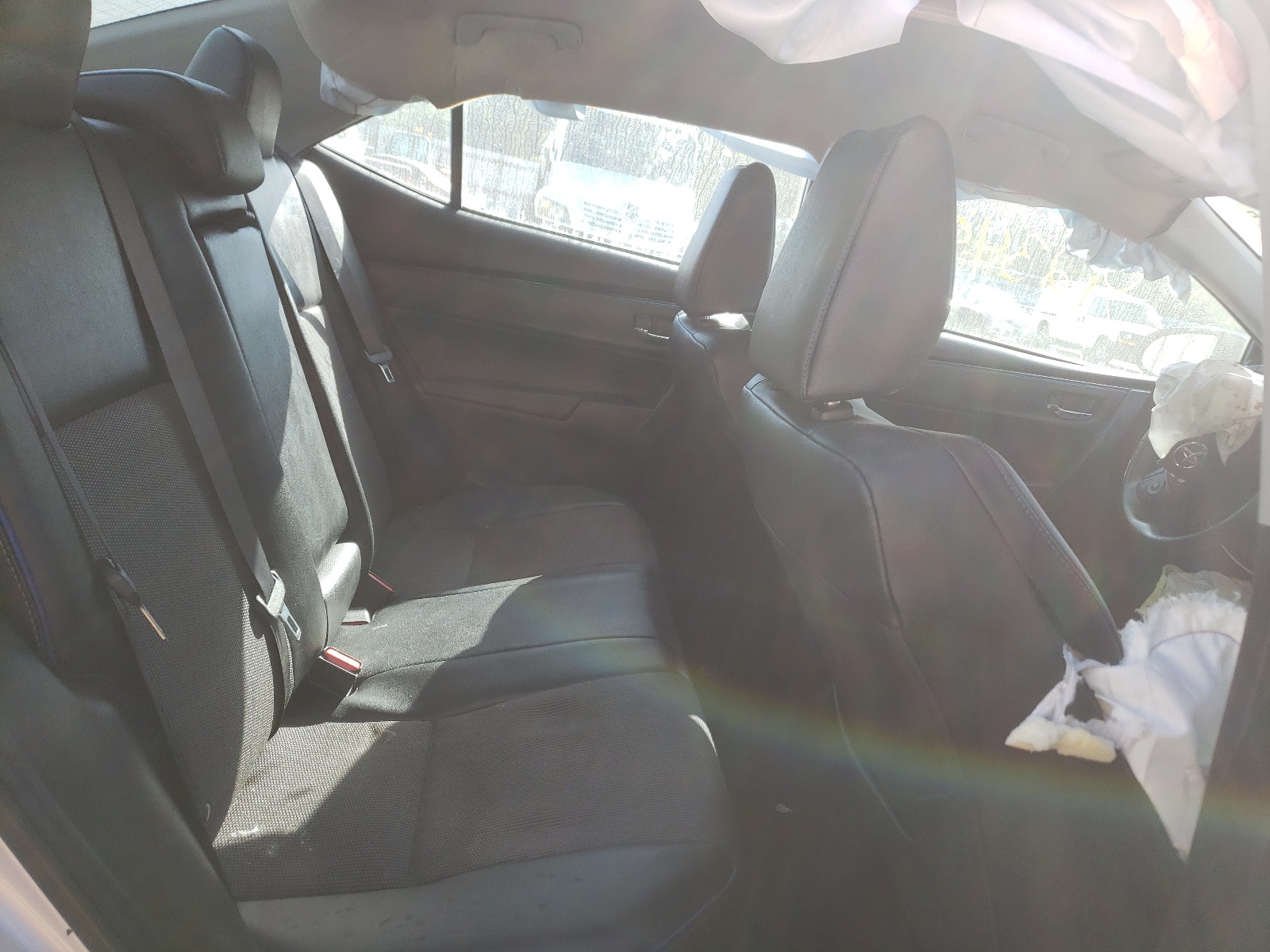 Photo 6 from auction – 2017 TOYOTA COROLLA L with VIN 5YFBURHE9HP646091