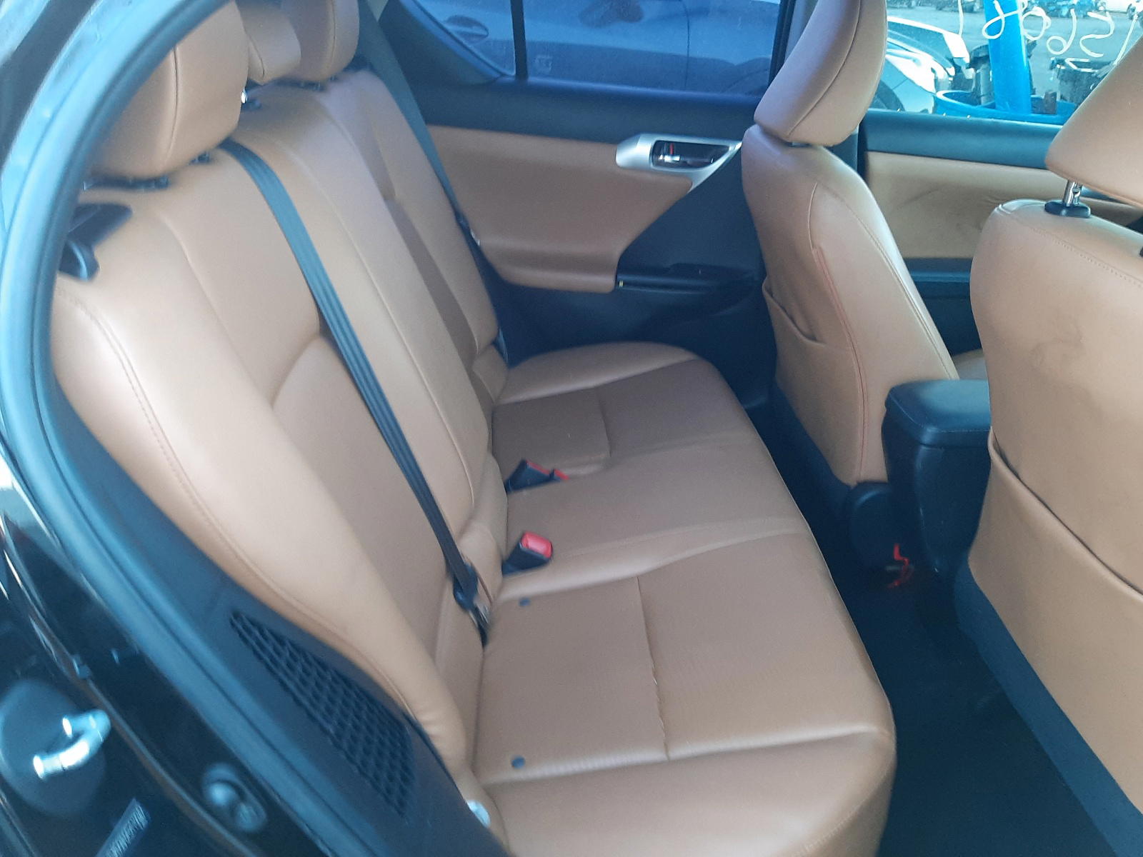 Photo 6 from auction – 2012 LEXUS CT 200 with VIN JTHKD5BH2C2119947