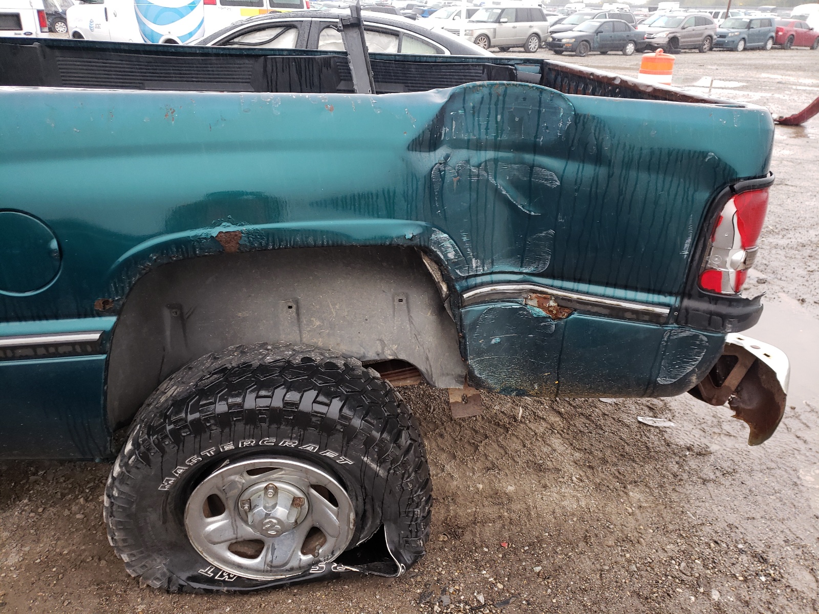 Photo 9 from auction – 1994 DODGE RAM 1500 with VIN 1B7HF16Z2RS697038