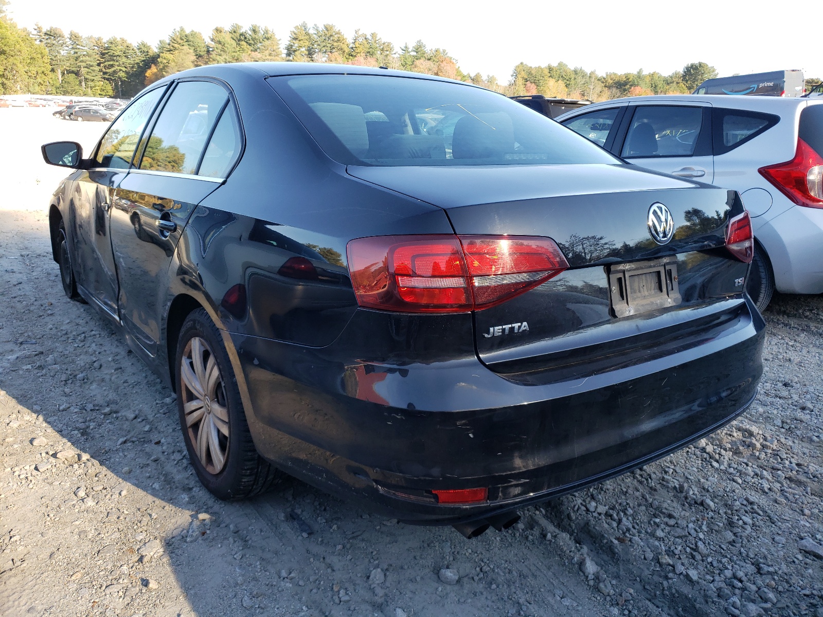 Photo 3 from auction – 2017 VOLKSWAGEN JETTA S with VIN 3VW2B7AJ2HM408671