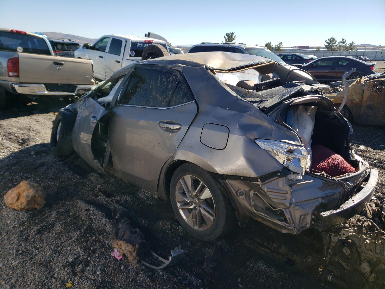 Photo 3 from auction – 2015 TOYOTA COROLLA EC with VIN 5YFBPRHE7FP180391