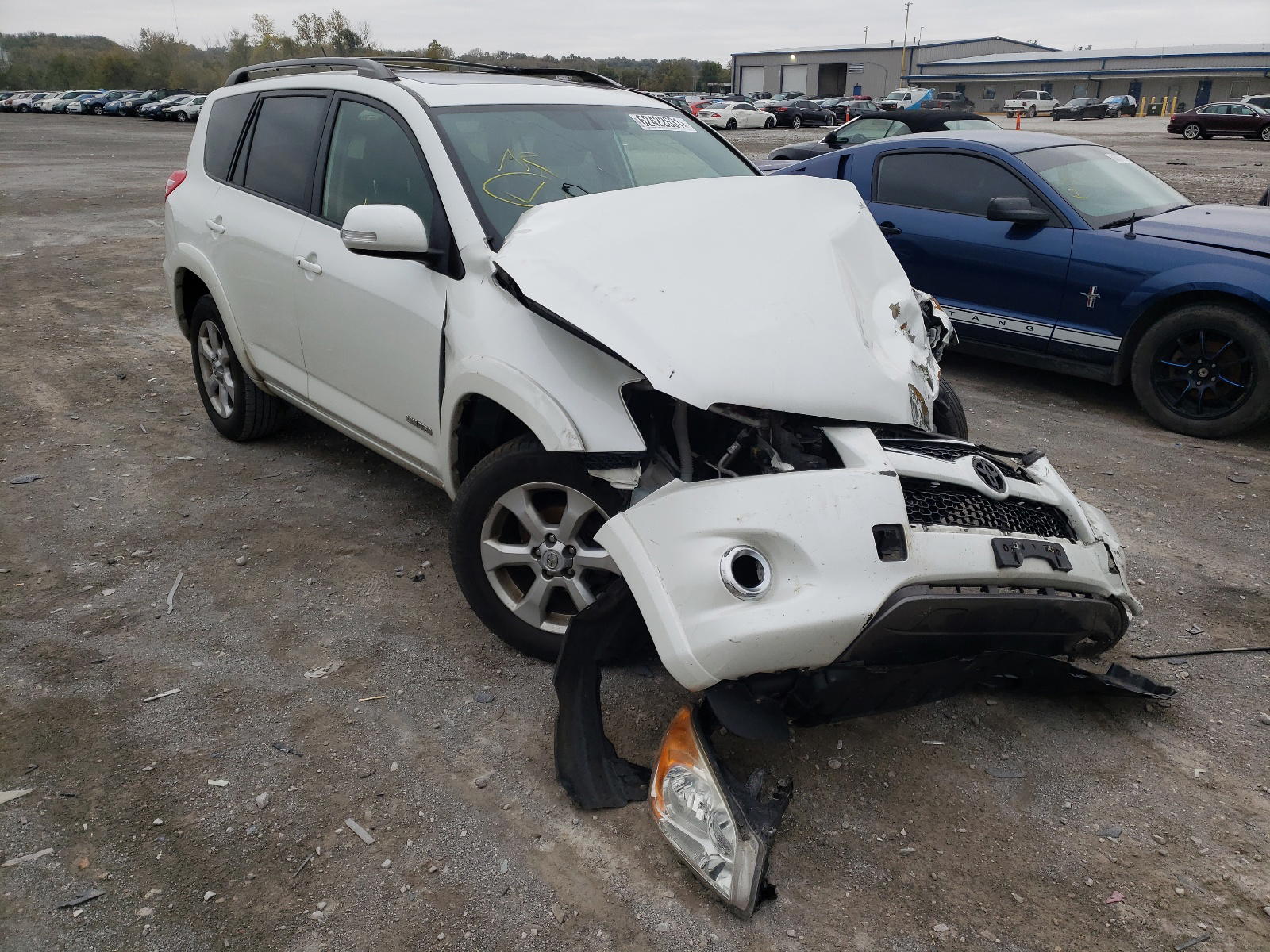 TOYOTA RAV4 LIMIT 2010 with VIN JTMDF4DV2A5033163 - Photo from auction
