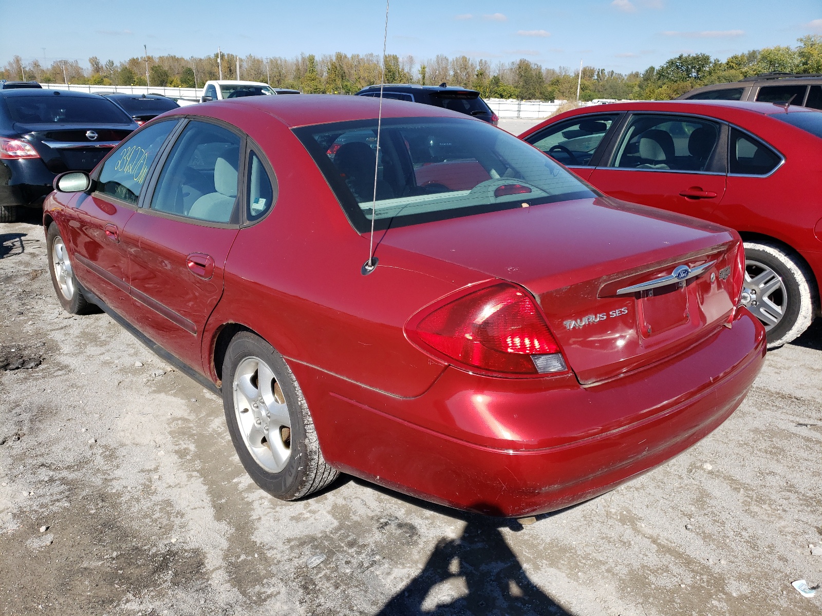 Photo 3 from auction – 2001 FORD TAURUS SES with VIN 1FAFP55UX1A155994
