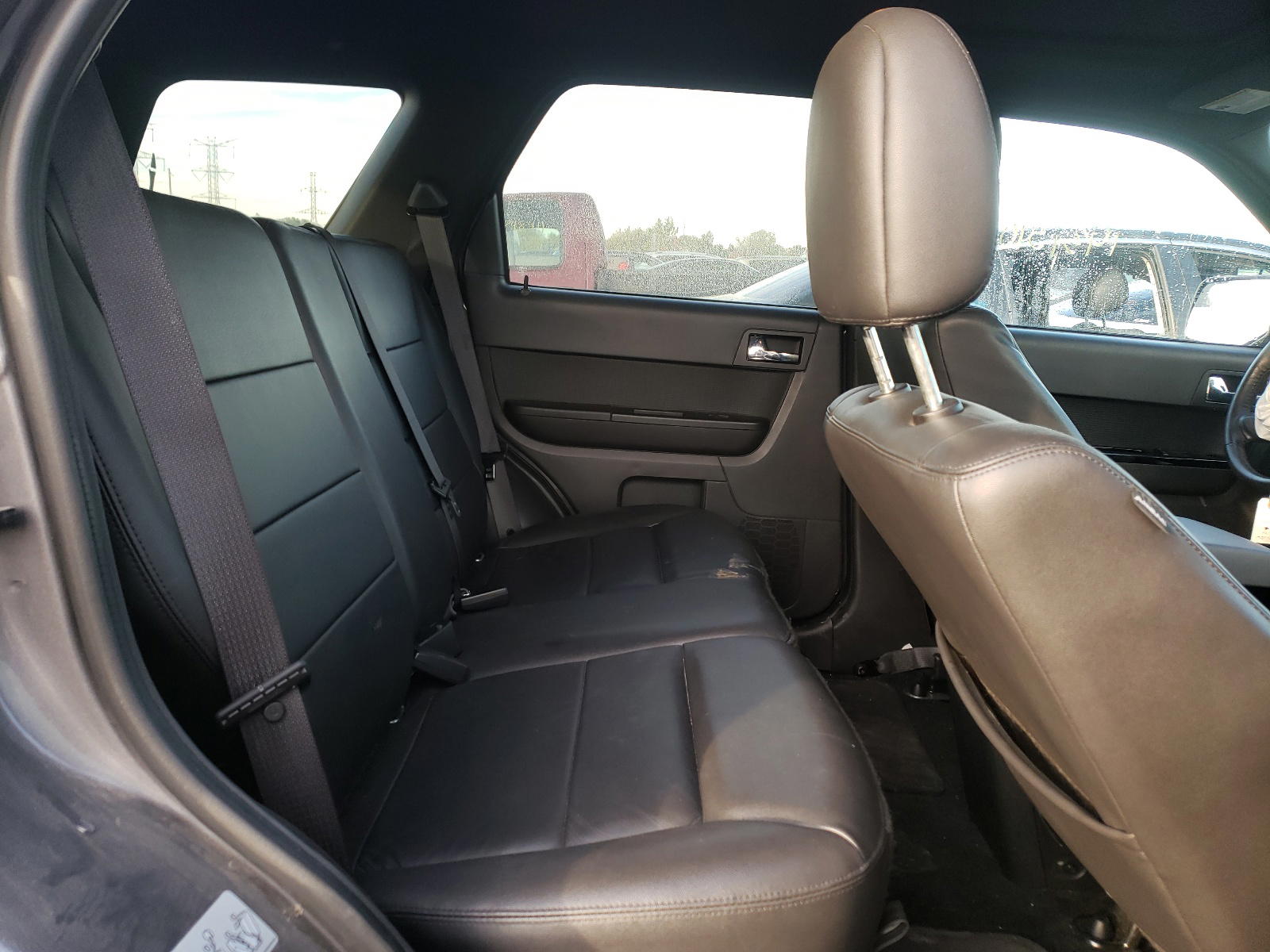 Photo 6 from auction – 2011 FORD ESCAPE LIM with VIN 1FMCU9EG6BKB11036