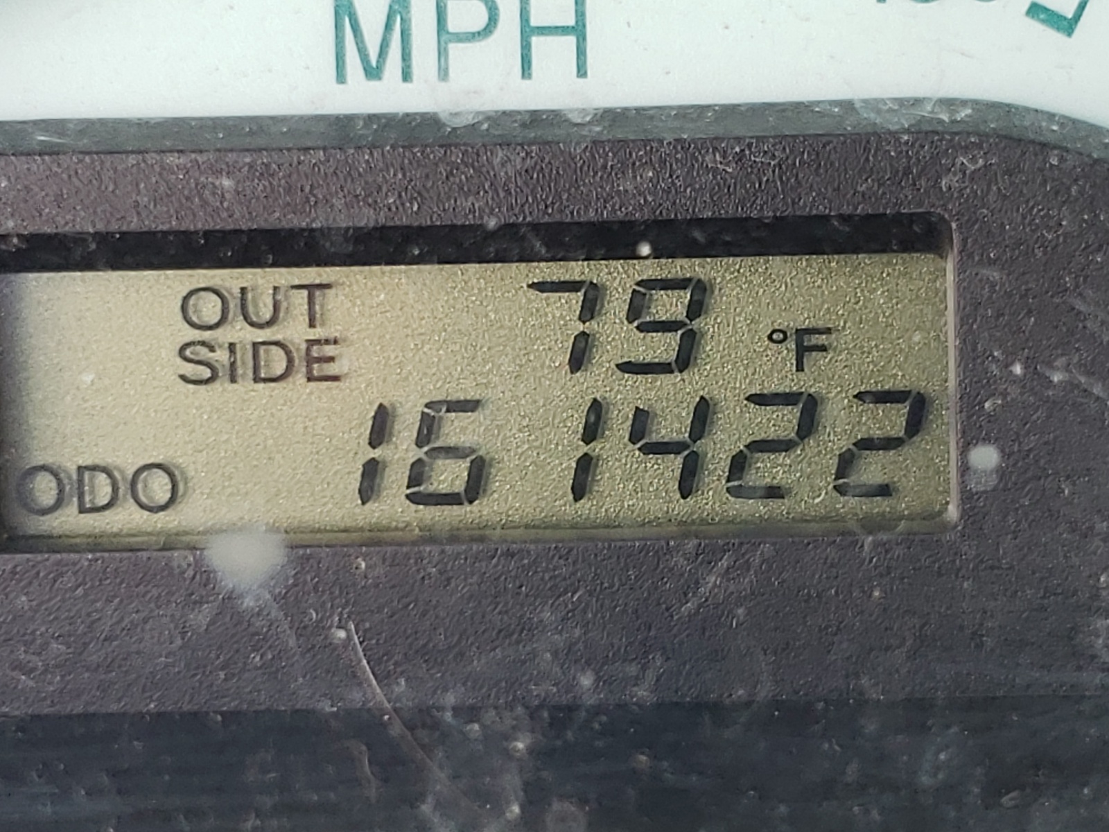 Photo 8 from auction – 2004 TOYOTA COROLLA CE with VIN 1NXBR32E04Z327453