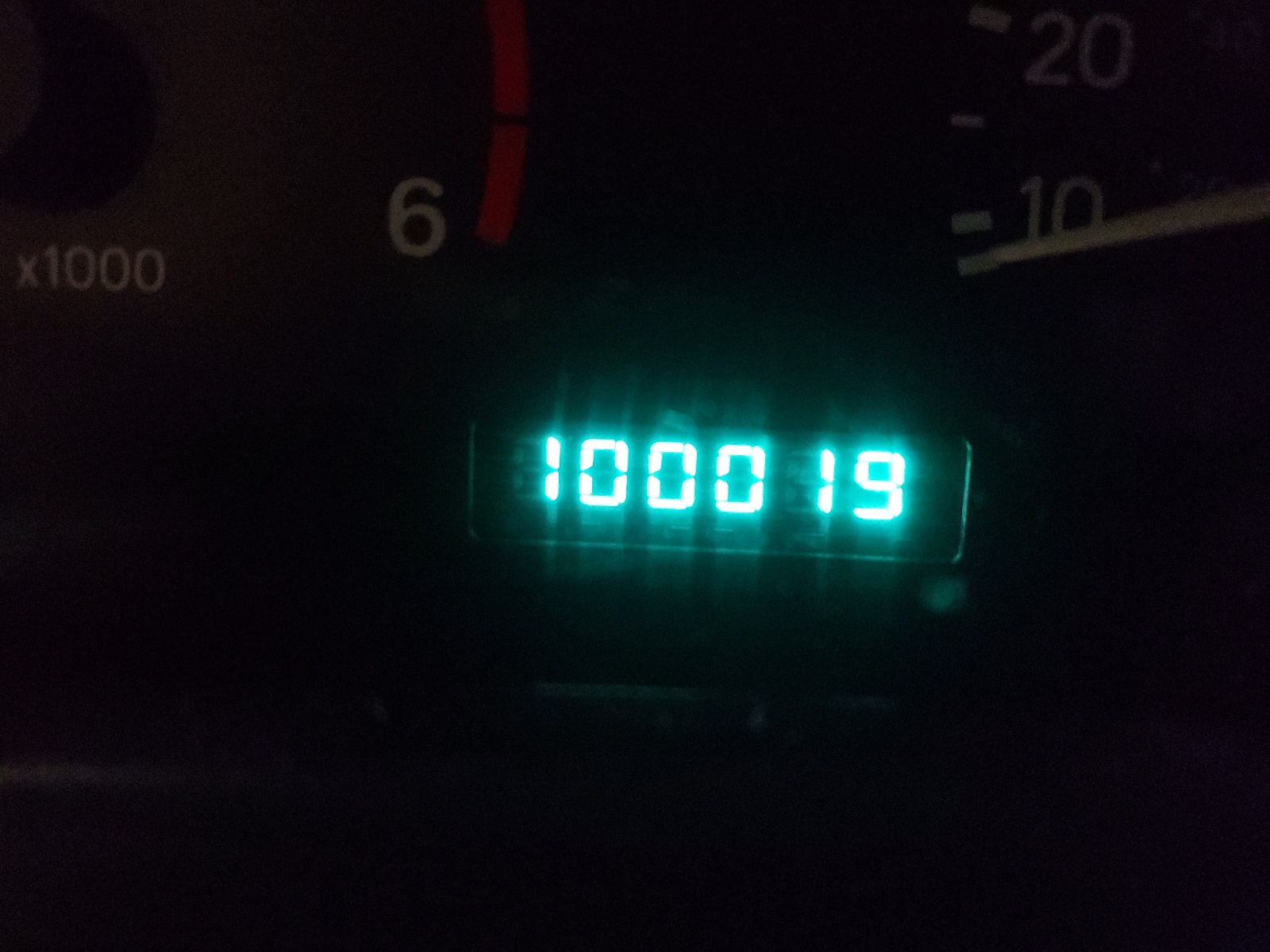 Zdjęcie 8 z aukcji – 2000 JEEP WRANGLER / z VIN 1J4FA49S9YP741442