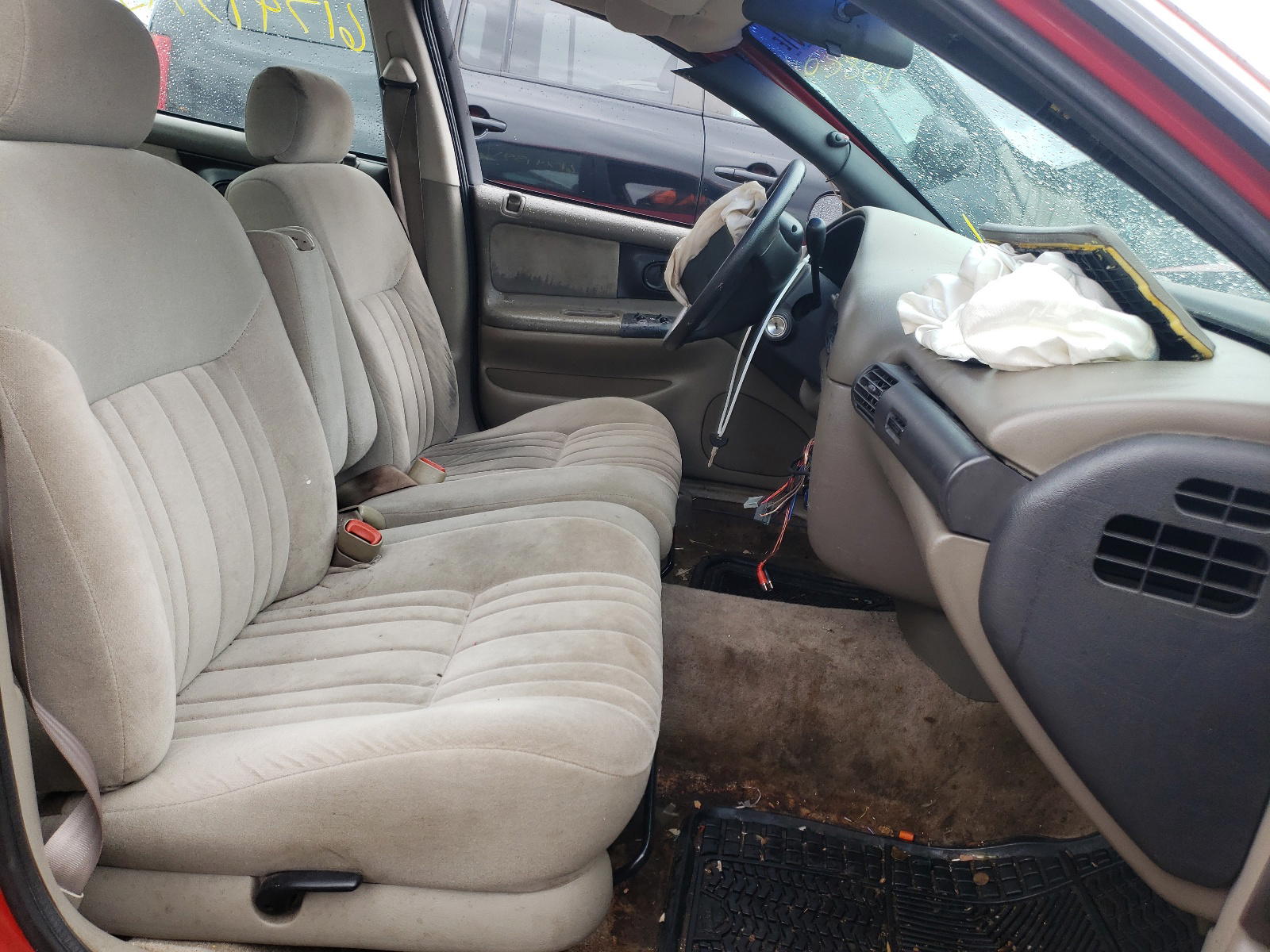 Photo 5 from auction – 1994 DODGE INTREPID with VIN 1B3ED46T5RF210799