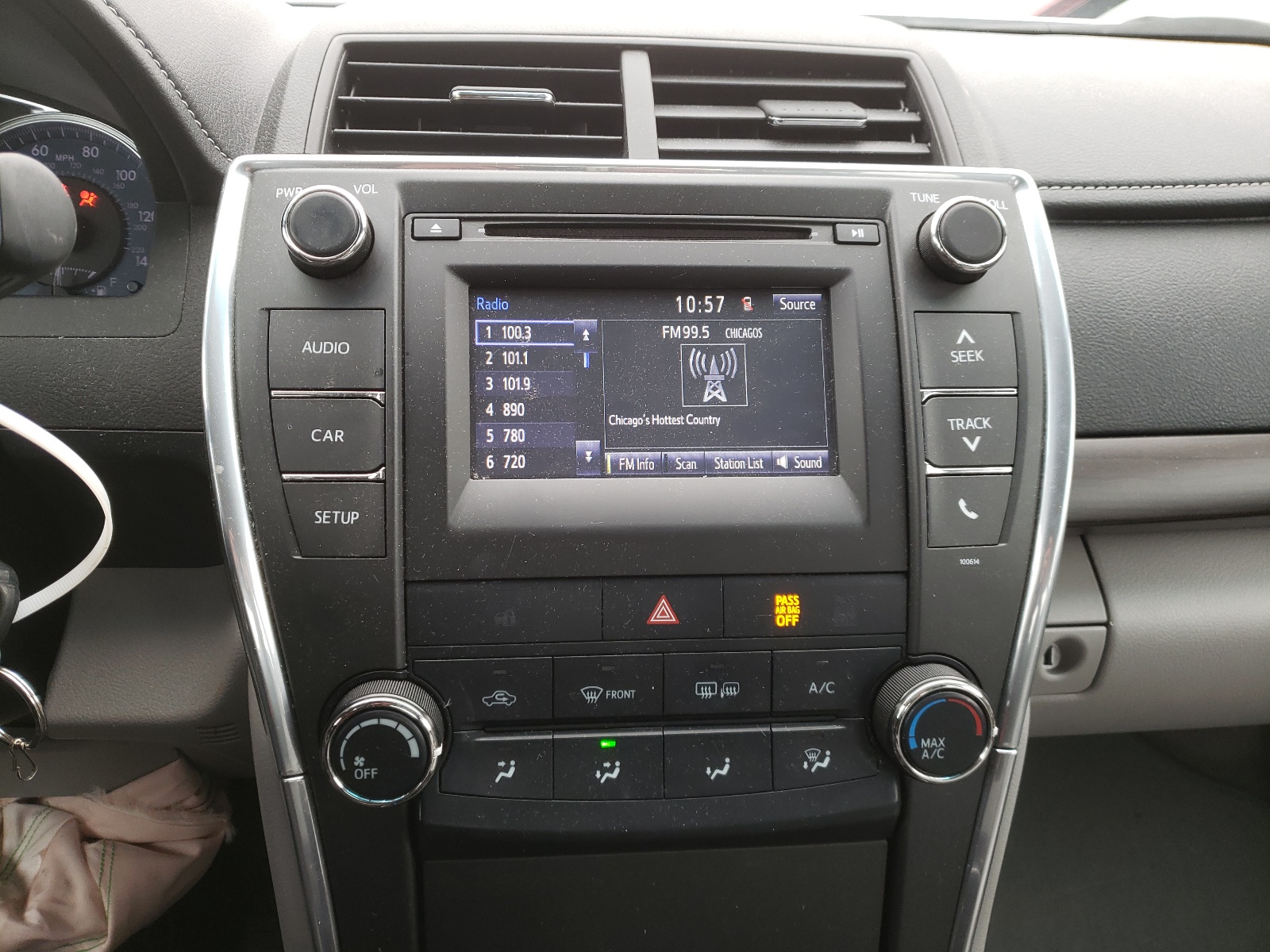 Photo 9 from auction – 2017 TOYOTA CAMRY with VIN 4T1BF1FK7HU372859