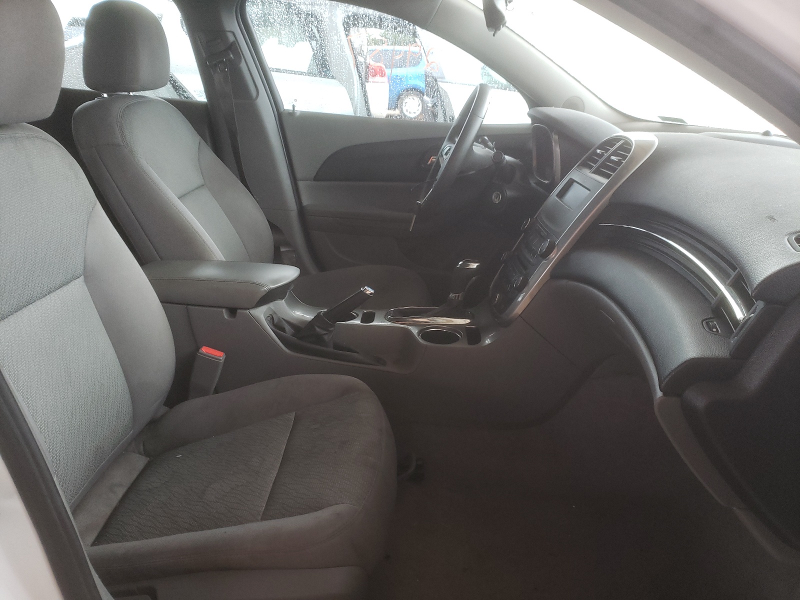 Photo 5 from auction – 2015 CHEVROLET MALIBU LS with VIN 1G11B5SL9FF195906