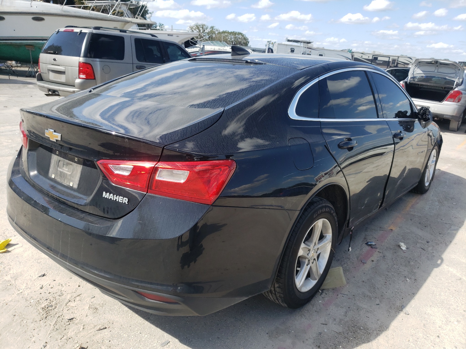 Photo 4 from auction – 2020 CHEVROLET MALIBU LS with VIN 1G1ZB5ST7LF030595
