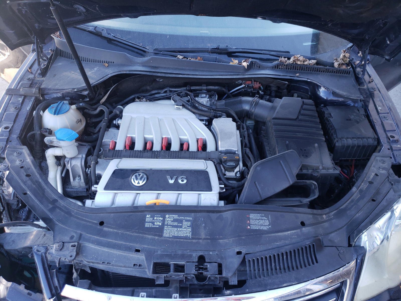 Photo 7 from auction – 2008 VOLKSWAGEN EOS VR6 with VIN WVWDB71F28V011054
