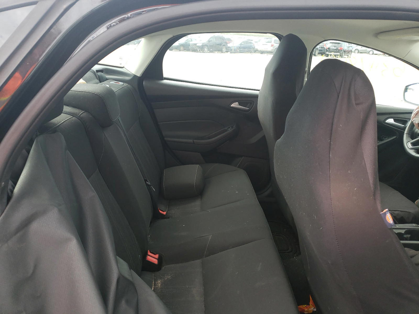 Photo 6 from auction – 2015 FORD FOCUS SE with VIN 1FADP3F23FL293297