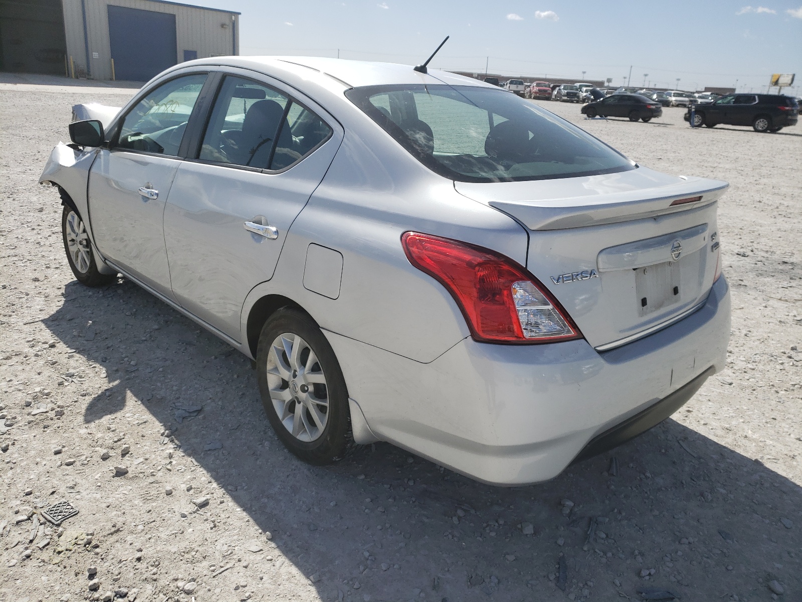 Photo 3 from auction – 2018 NISSAN VERSA S with VIN 3N1CN7AP2JL884159