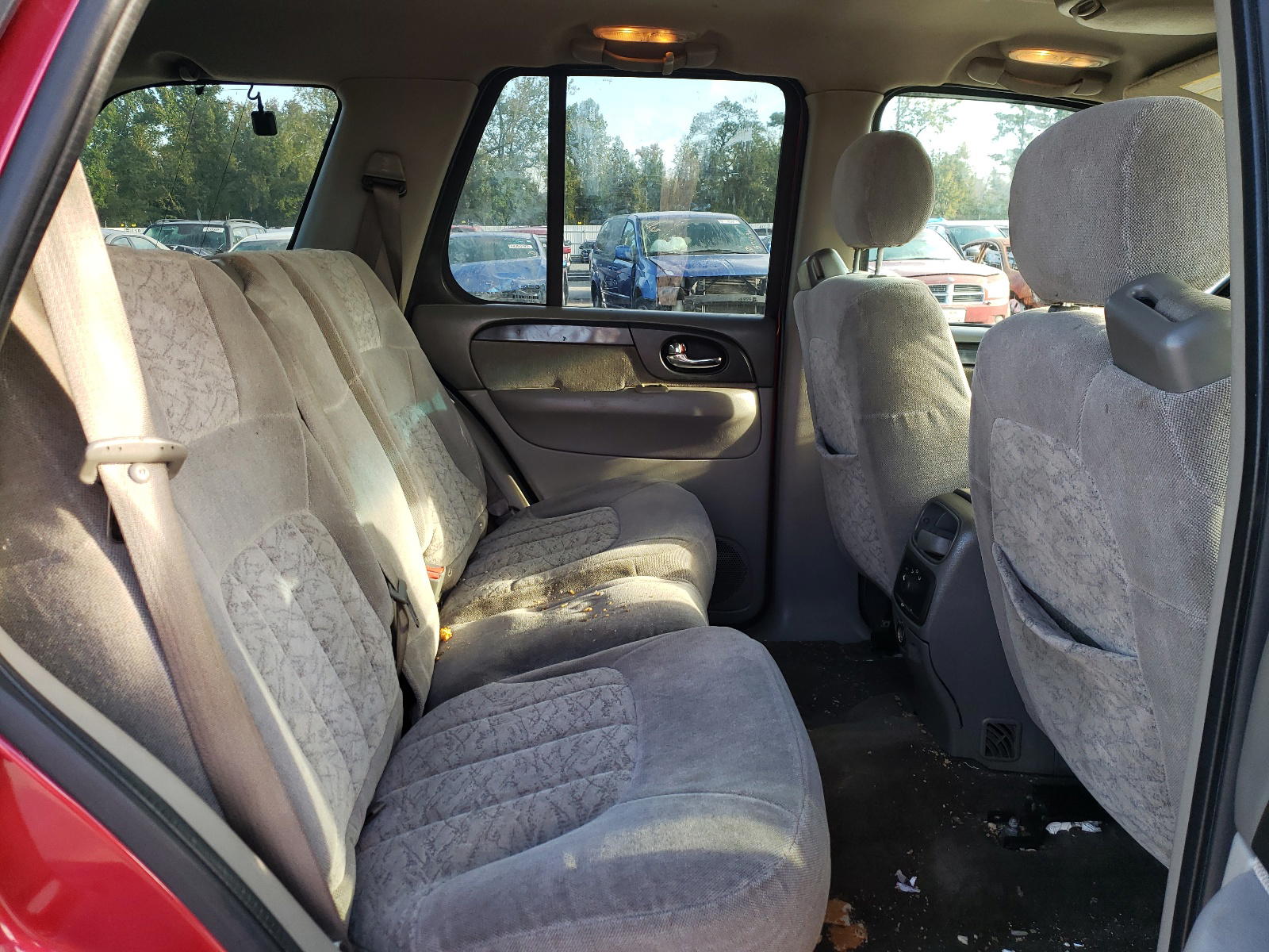 Photo 6 from auction – 2002 GMC ENVOY with VIN 1GKDT13S822476763