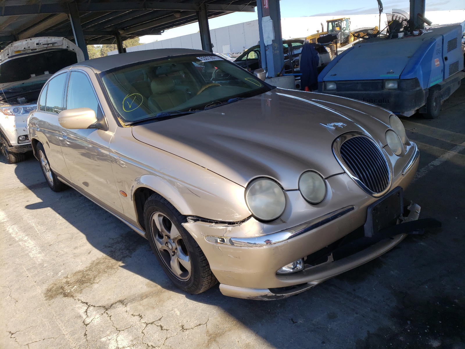JAGUAR S-TYPE 2001 with VIN SAJDA01N21FL98417 - Photo from auction